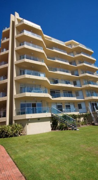 Foreshore Apartments, Mermaid Beach - Accommodation Sydney